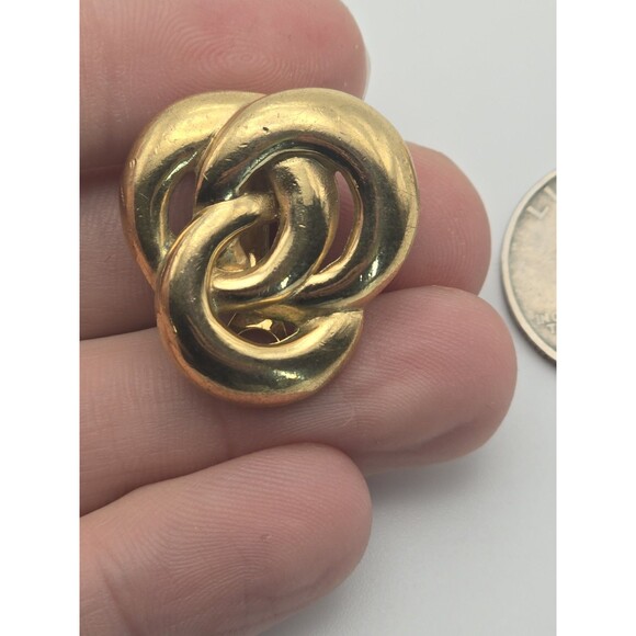 Givenchy Signed Triple Knot Clip On - Picture 2 of 6